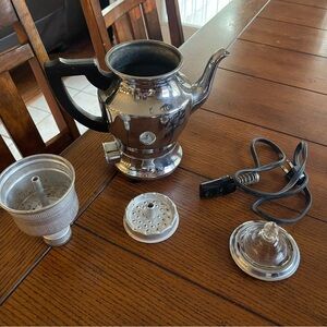 Vintage Universal Electric Coffee Pot Percolator Landers Frary & Clark with Cord
